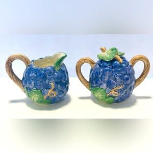 Vintage Fitz and Floyd Purple Grape Vine Creamer and Sugar Bowl w/Lid 1989